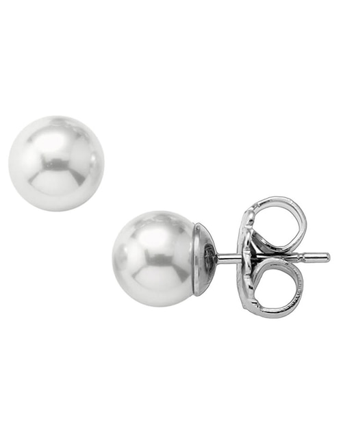 Aretes Majorica con acabado brillante imitación perla
