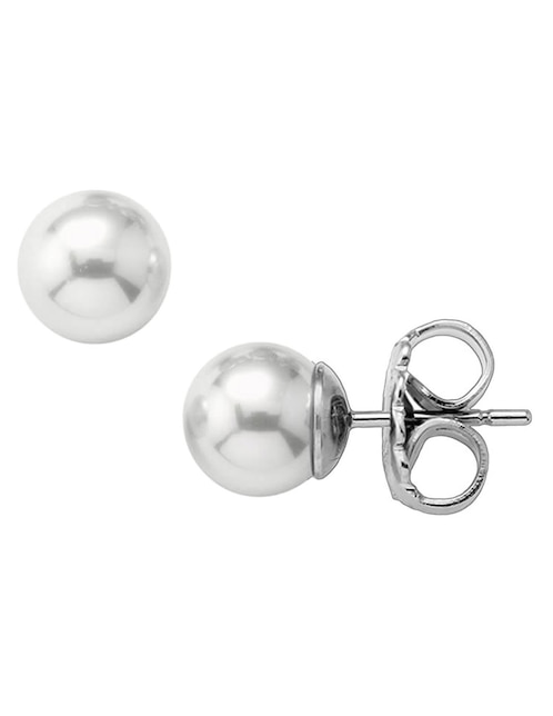 Aretes Majorica con acabado brillante imitación perla