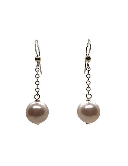 Aretes María Karina con acabado brillante perla