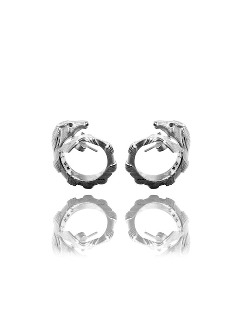 Broqueles con acabado brillante zafiro