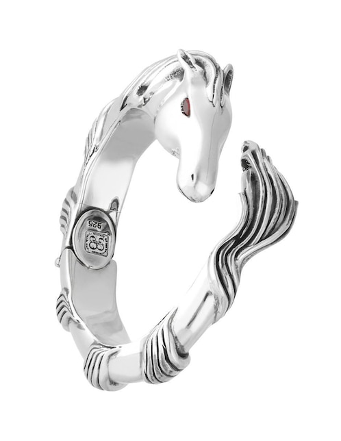 Brazalete de plata con acabado pulido