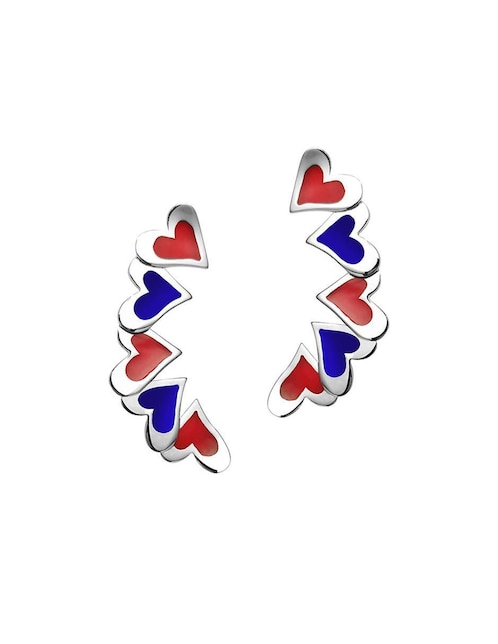 Aretes de corazón con acabado plateado