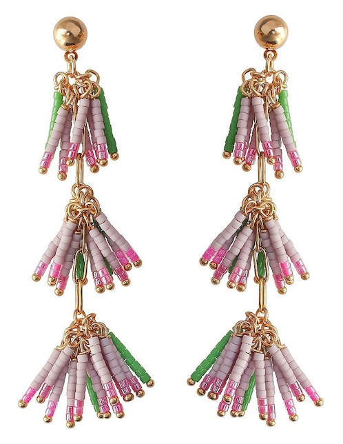 Aretes de borla Sofia Blum con acabado chapa de oro
