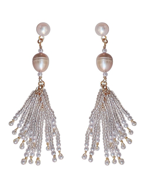 Aretes de borla Sofia Blum con acabado chapa de oro perla