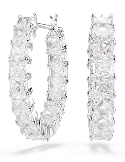 Aretes cortos circulares Matrix con acabado brillante 1