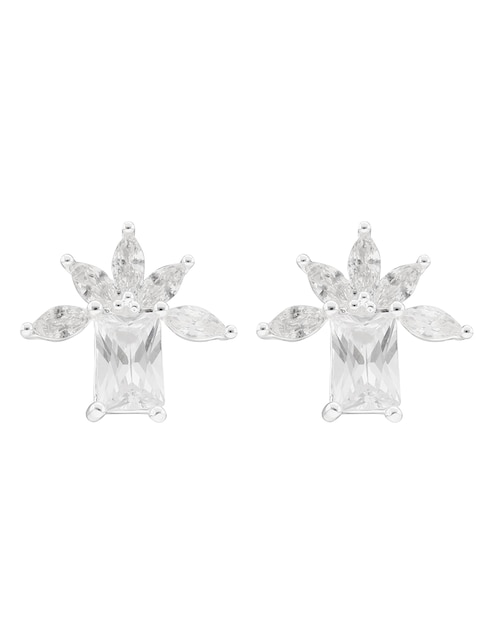 Aretes cortos Napier Social Cz Ears F2 con acabado plateado zirconia