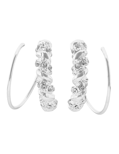 Aretes cortos entrelazado Nine West Social Ropes con acabado brillante