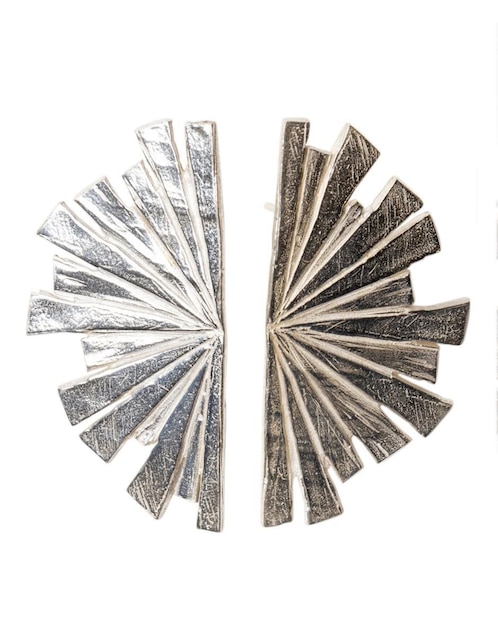 Aretes largos de abanico de plata p 925 con acabado lustre Aretes largos de abanico de plata p 925 con acabado lustre
