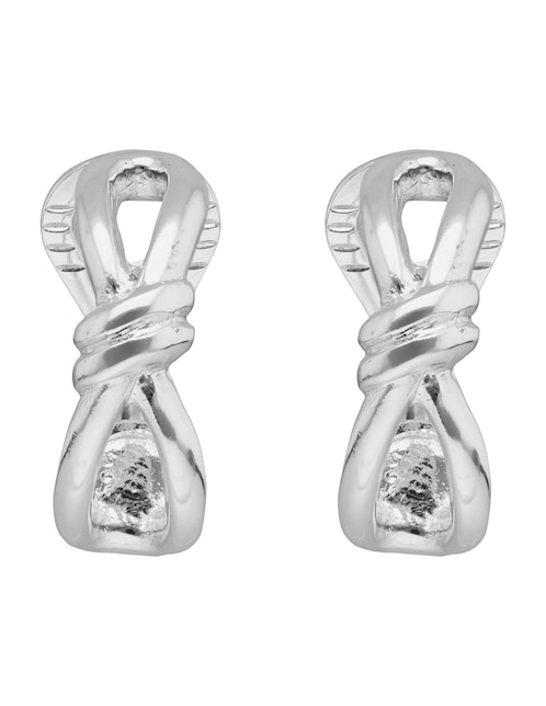 Aretes cortos de eslabones con acabado pulido 1