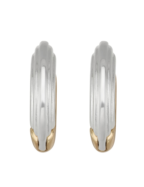 Aretes huggies circulares con acabado pulido 1
