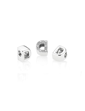 Charm de letras Pandora de plata P 925