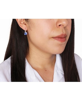 Aretes Nine West con acabado brillante cristal