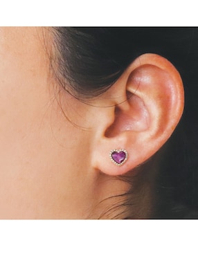 Aretes de corazón Mossimo con acabado pavé cristal