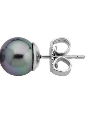 Aretes Majorica con acabado lustre perla