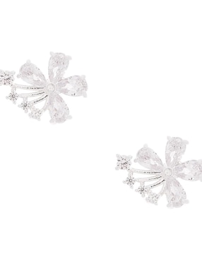 Aretes Napier con acabado plateado cristal