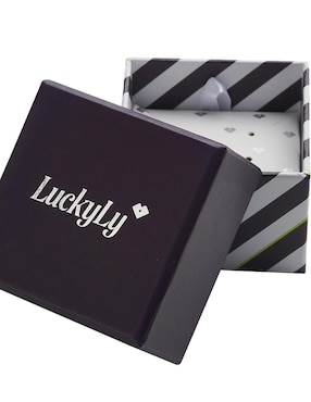 Aretes Luckyly con acabado brillante zirconia