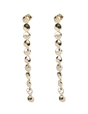 Aretes Carolee con acabado brillante