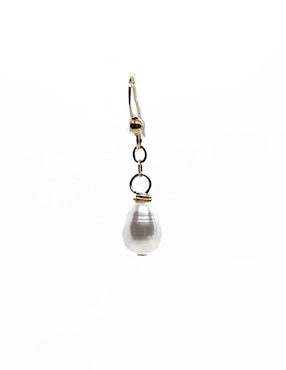 Aretes María Karina con acabado brillante perla