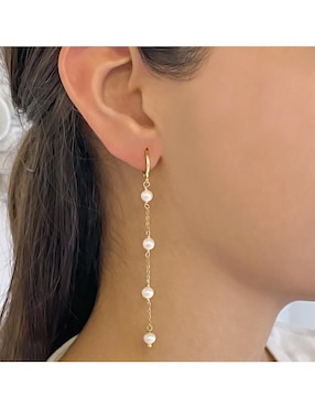 Aretes Malia Joyería con acabado brillante perla