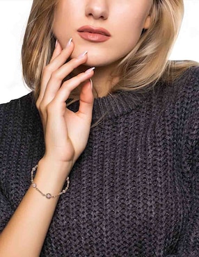 Brazalete Dkny con acabado pulido