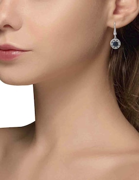 Aretes Dkny con acabado brillante