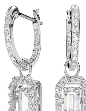 Aretes Swarovski con acabado brillante