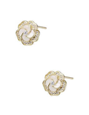 Broqueles de flor Carré con acabado baño de oro madre perla