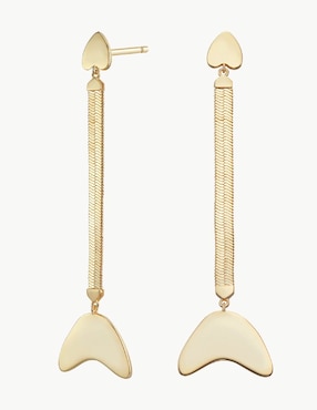 Aretes de pez Apodemia con acabado baño de oro