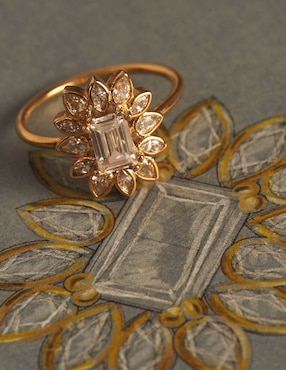Anillo con gema cuadrado Apodemia Suculenta circonita con acabado baño de oro