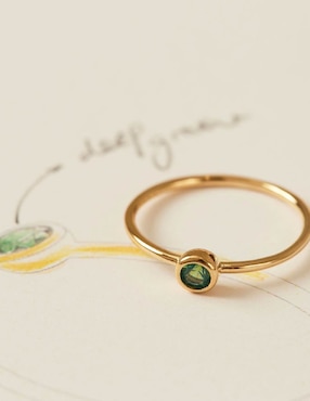 Anillo con gema Apodemia Lago verde circonita con acabado baño de oro