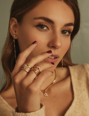 Anillo con gema de hoja Apodemia Suculenta circonita con acabado baño de oro