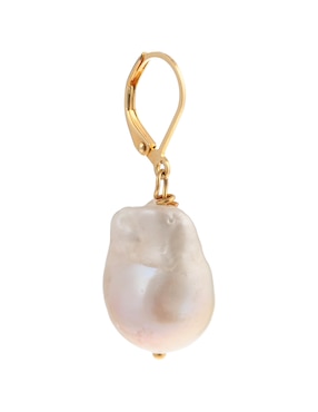 Aretes Anthony Vincent con acabado baño de oro perla