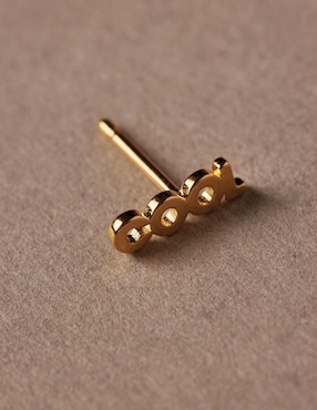 Aretes Apodemia con acabado baño de oro