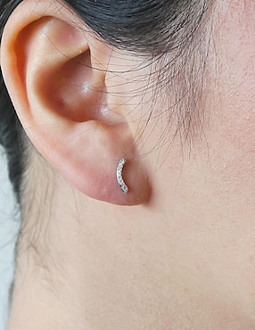 Aretes Sofia Blum de plata P 925 con acabado plateado zirconia