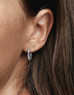 Aretes de aro redondos Pandora Moments de plata P 925 con acabado plateado