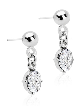 Aretes ovalados Carré con acabado baño rodio zirconia