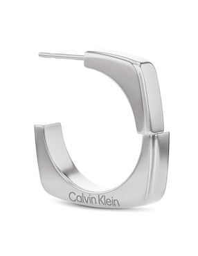 Arracadas Calvin Klein Bold Metals con acabado brillante