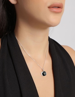 Collar cuadrado Zvezda Cushion de plata P 925