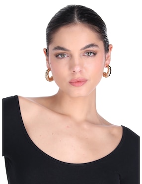 Aretes circulares Nine West Puffy Ears con acabado brillante