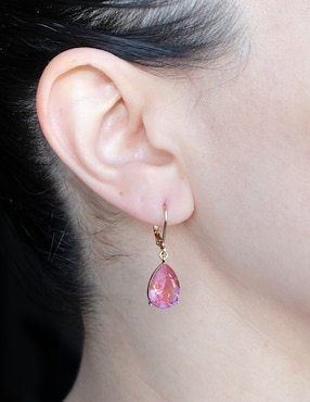 Aretes de gota Emanuel Ungaro con acabado brillante cristal
