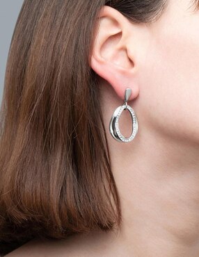 Aretes Lotus Style Urban Woman con acabado brillante