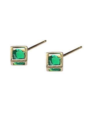 Aretes cuadrados Sofia Blum de plata P 925 con acabado chapa de oro circonita