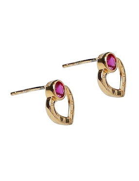 Aretes de corazón Sofia Blum de plata P 925 con acabado chapa de oro circonita