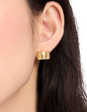 Aretes Kate Spade con acabado pavé zirconia cúbica