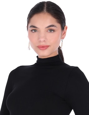 Aretes de corazón Nine West Tritone Pear con acabado brillante