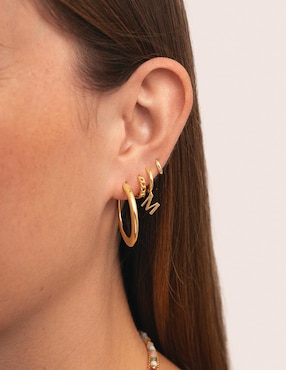 Aretes largos de media luna Singularu Cenit baño de oro 18 k