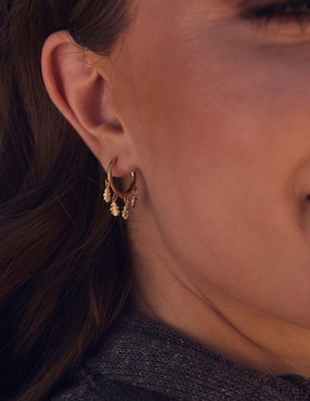 Aretes huggies de hoja Apodemia Into the Woods baño de oro 18 k