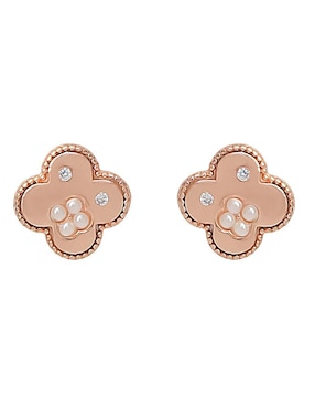 Aretes de flor Sofia Blum de plata P 925 con acabado baño de oro rosa perla