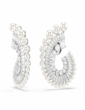 Aretes Swarovski con acabado brillante