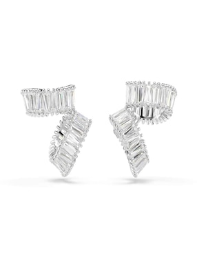 Aretes Swarovski con acabado brillante